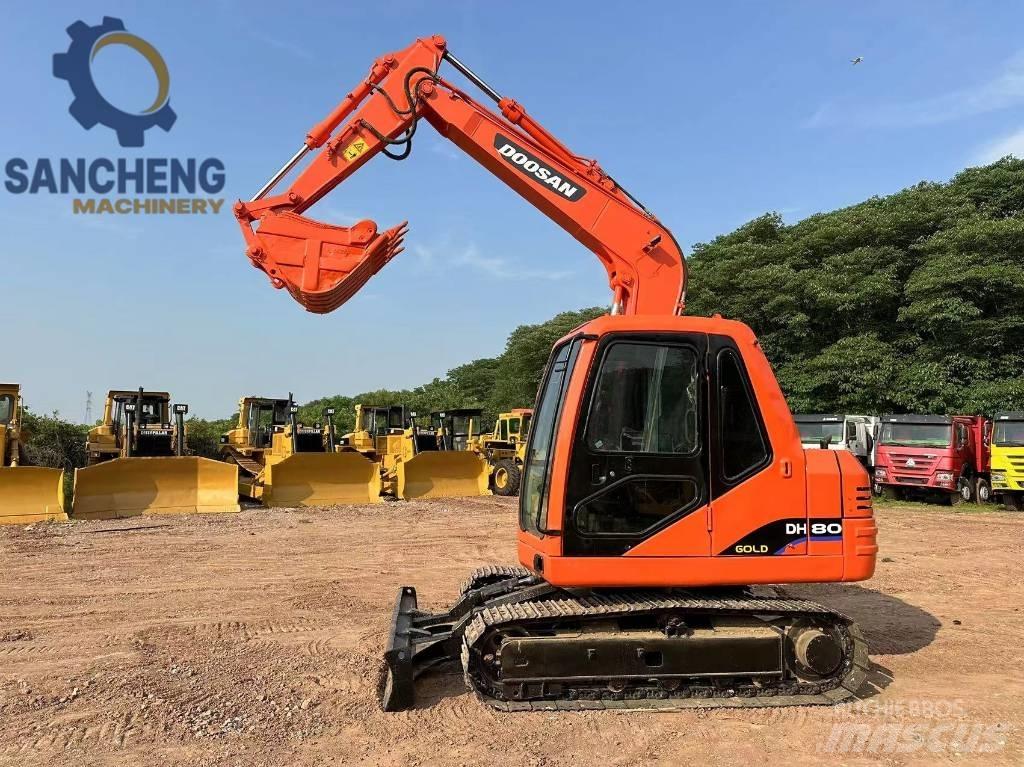 Doosan DH 80 Excavadoras 7t - 12t