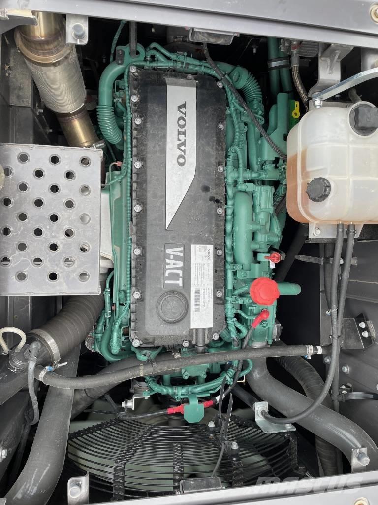 Volvo EC250E Excavadoras sobre orugas