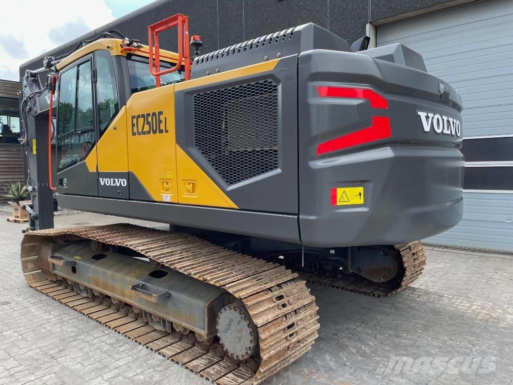 Volvo EC250E Excavadoras sobre orugas