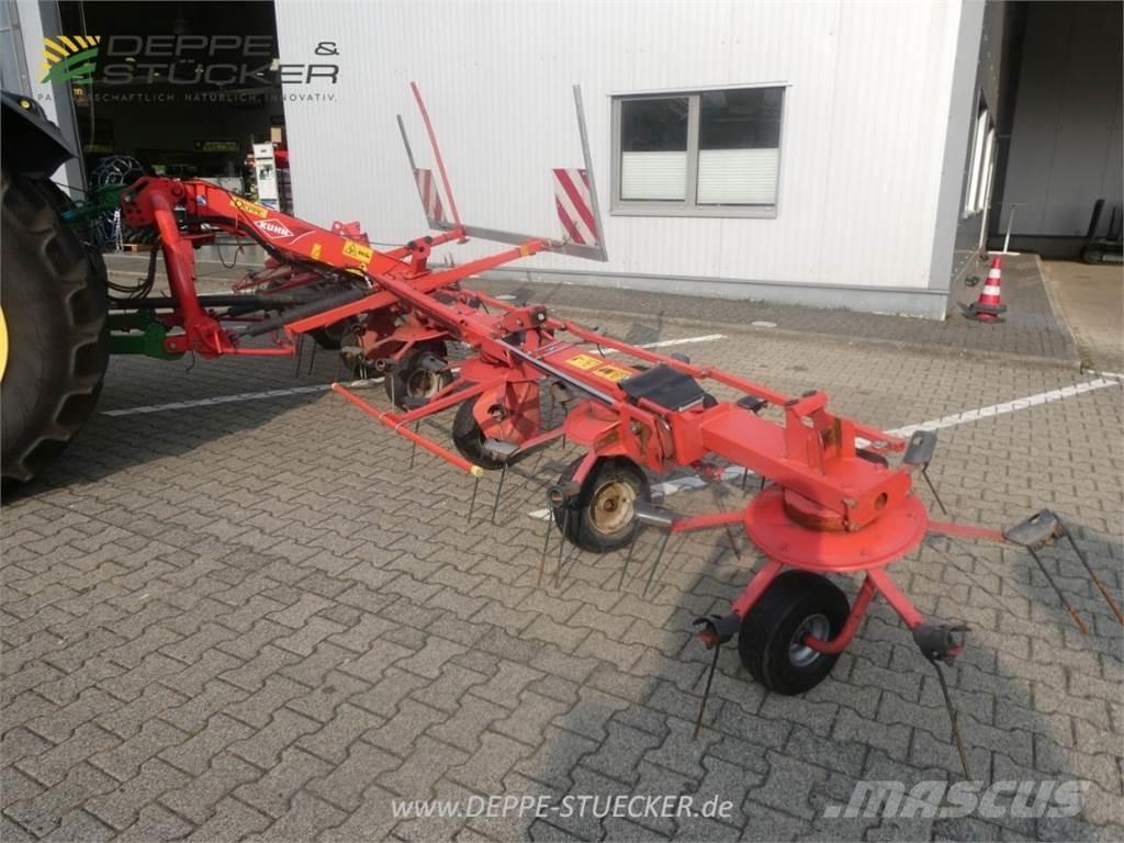 Kuhn GF 8702 Rastrilladoras y rastrilladoras giratorias