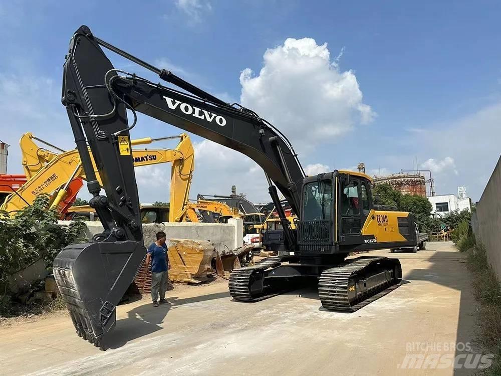 Volvo EC240D Excavadoras sobre orugas