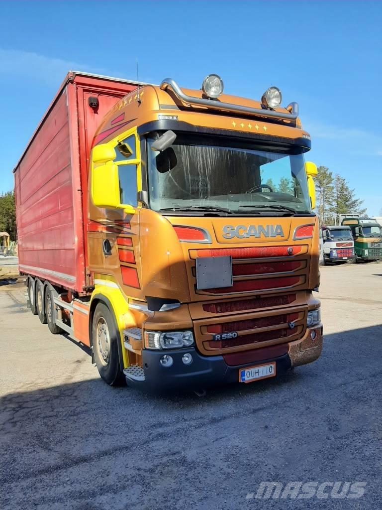 Scania R 520 Camiones de caja de lona