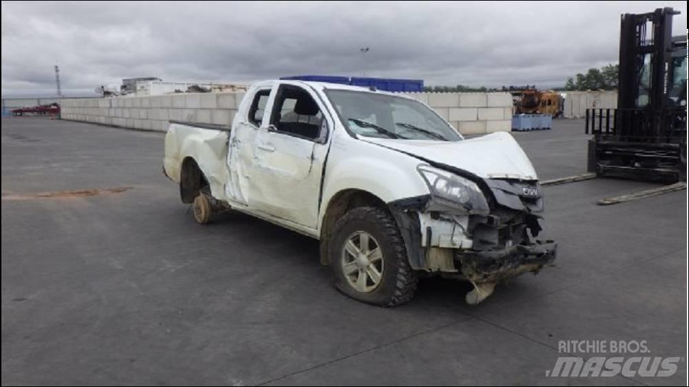 Isuzu D-MAX Carros