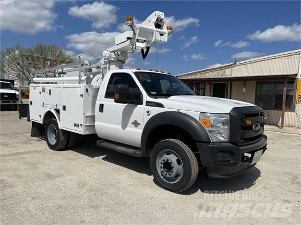 Altec AT235 Plataformas sobre camión