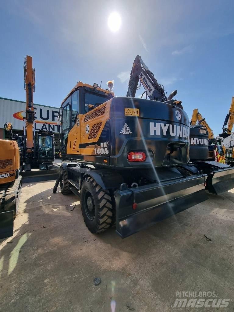 Hyundai HW140A Excavadoras de ruedas