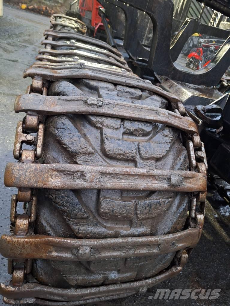 Komatsu 875 Transportadoras