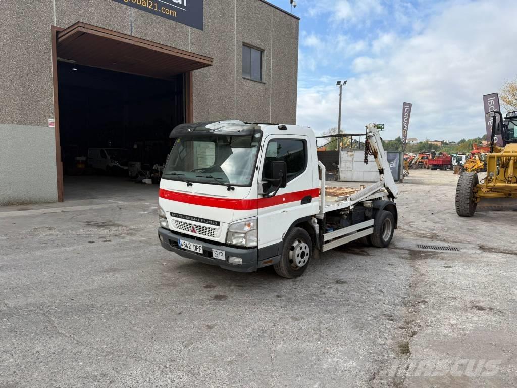 Mitsubishi FUSO Camiones portacontenedores