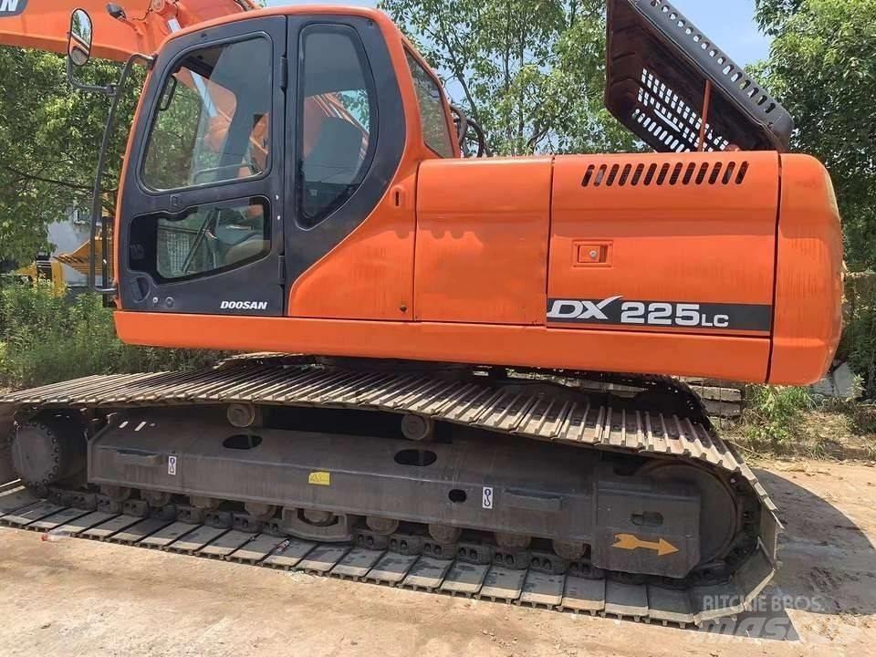 Doosan dx225 Excavadoras sobre orugas