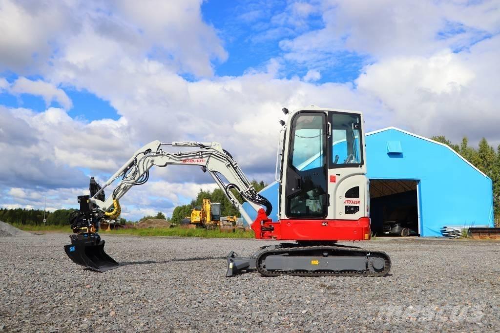 Takeuchi TB325R Miniexcavadoras