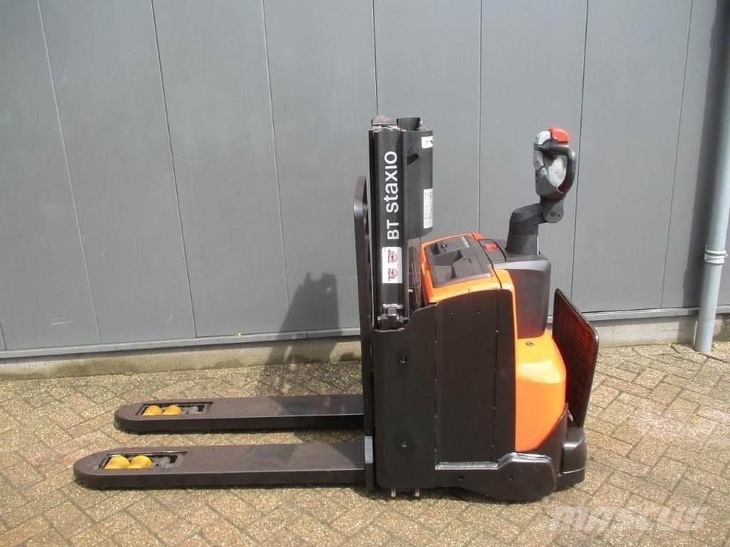 BT SWE 200D Montacargas manual