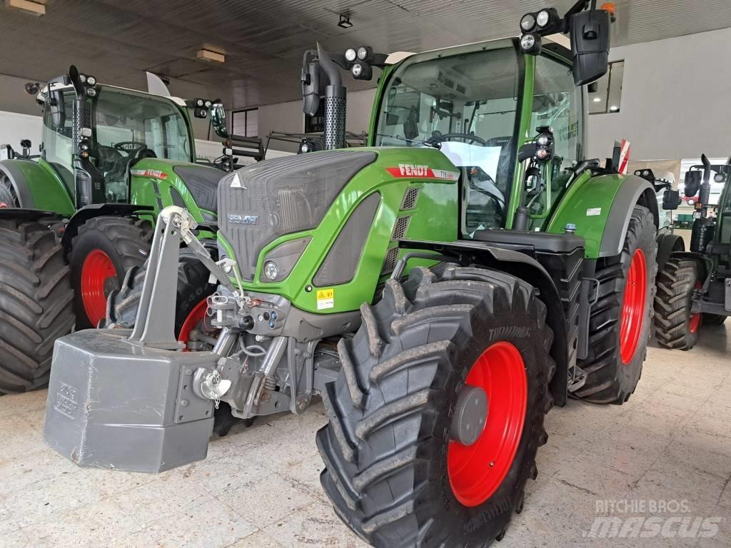 Fendt 716 Vario Tractores