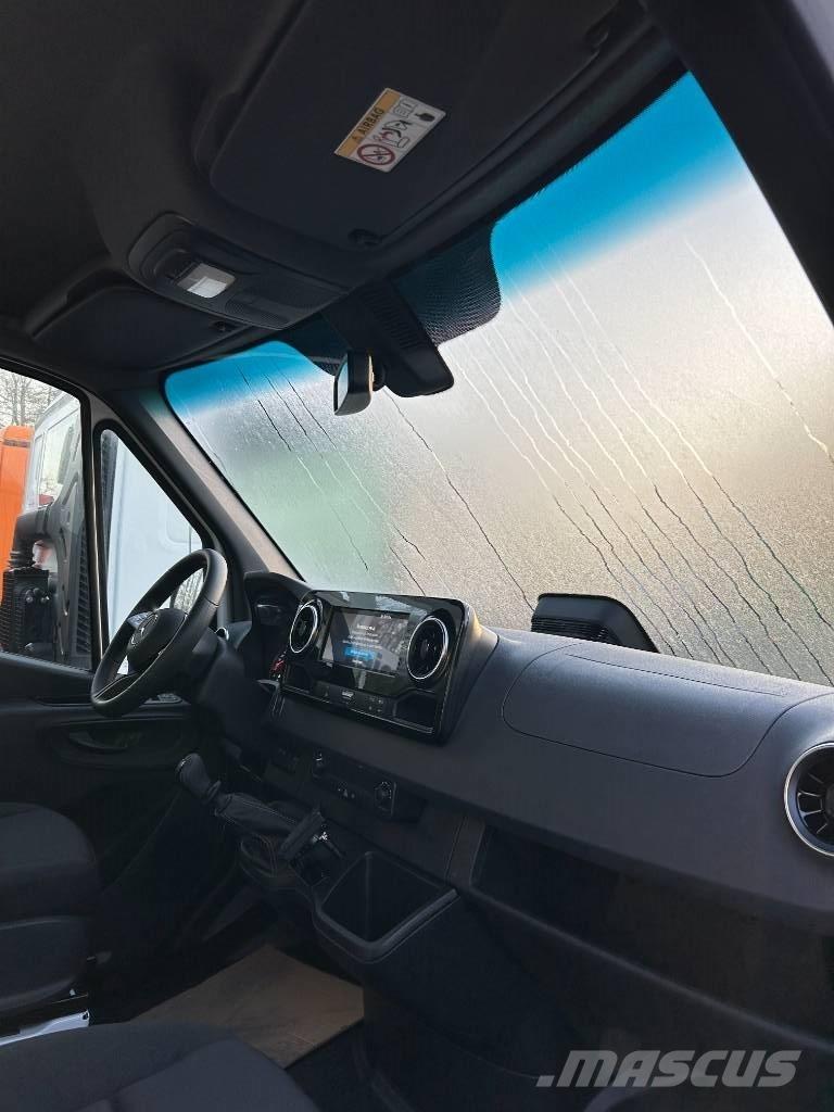 VERSALIFT V-200 Plataformas sobre camión