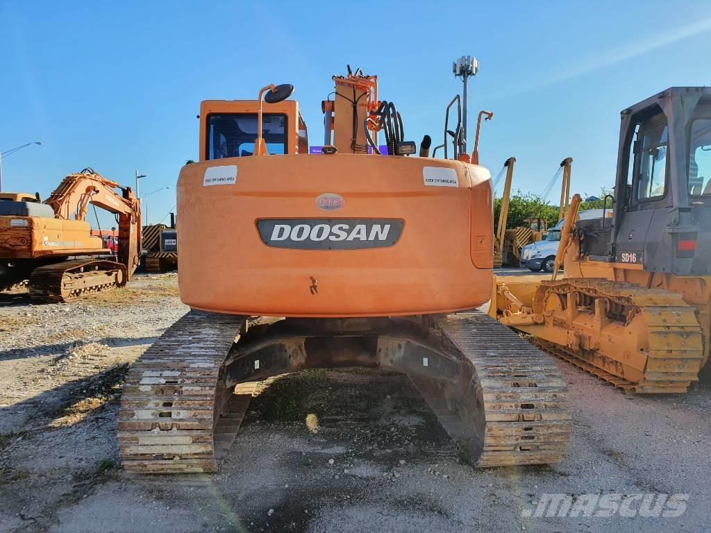 Doosan DX 235 LCR Excavadoras sobre orugas