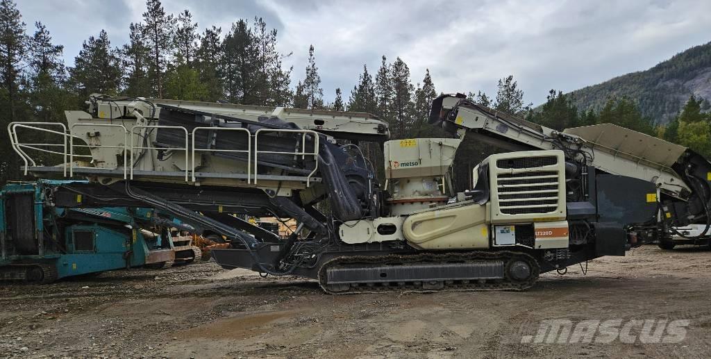 Metso LT 220 D Trituradoras móviles