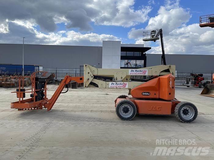 JLG E450AJ Plataformas con brazo de elevación manual