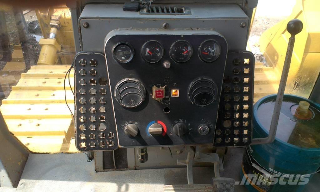 CAT D 6 G Buldozer sobre oruga