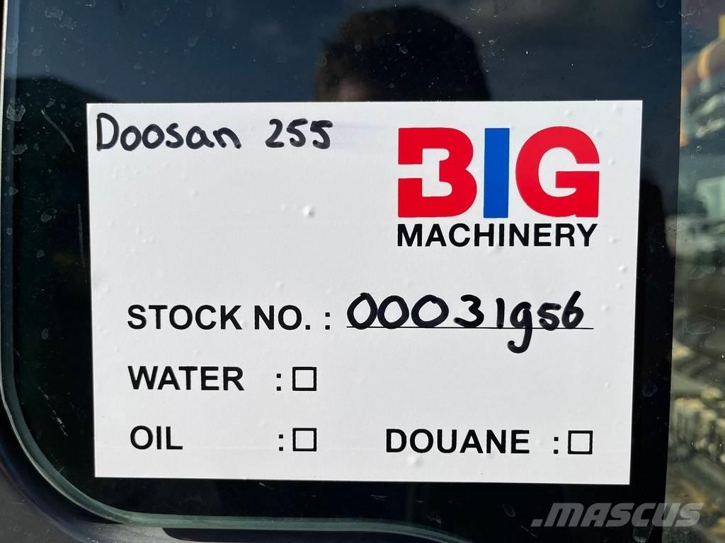 Doosan DX255LC-3 Excavadoras sobre orugas