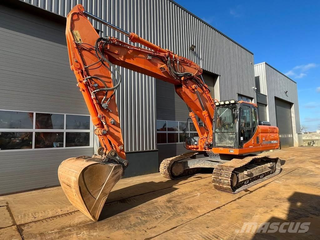 Doosan DX255LC-3 Excavadoras sobre orugas