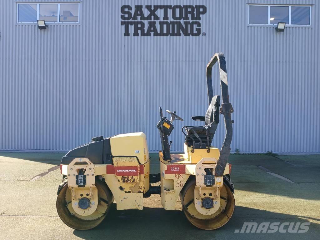 Dynapac CC142, Vält Rodillos de doble tambor