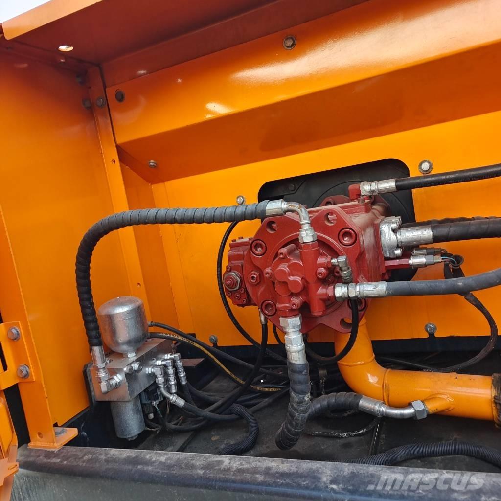 Hyundai 305LC-9T Excavadoras sobre orugas