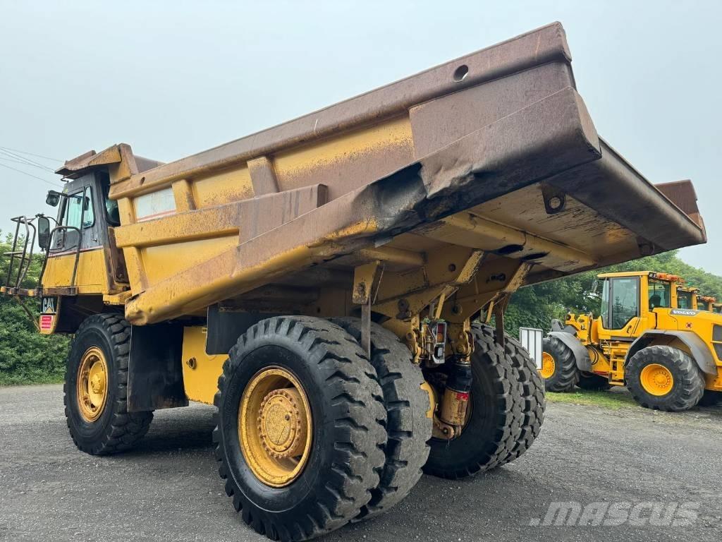 CAT 771 D Camiones de volteo rigidos