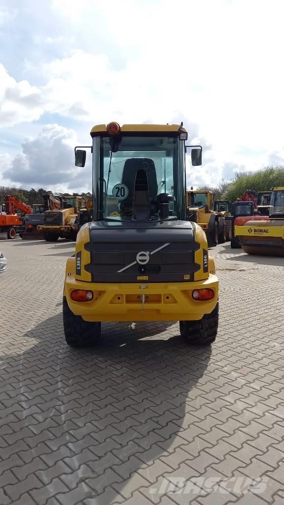 Volvo L 30 G Cargadoras sobre ruedas