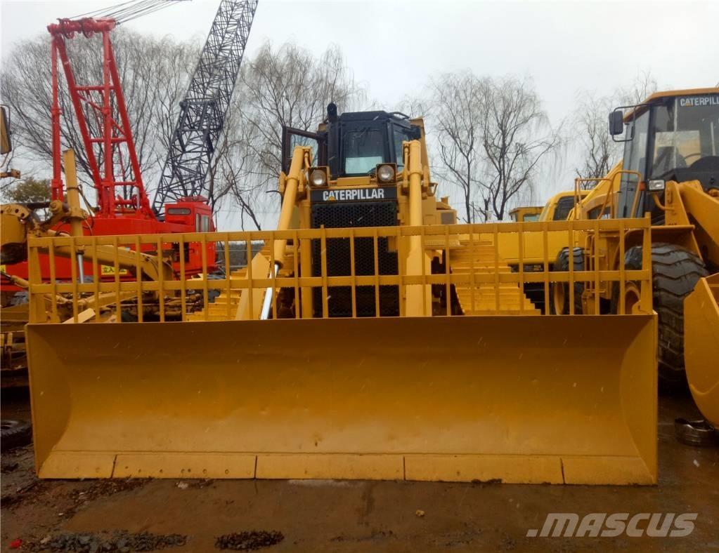 CAT D 7 R Buldozer sobre oruga