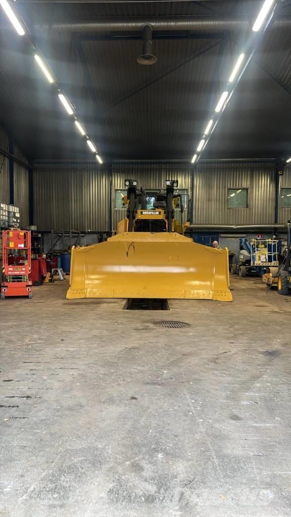 CAT D 8 T Buldozer sobre oruga