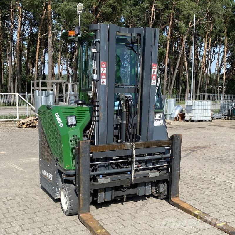 Combilift CB 2500 Montacargas de 4 vías