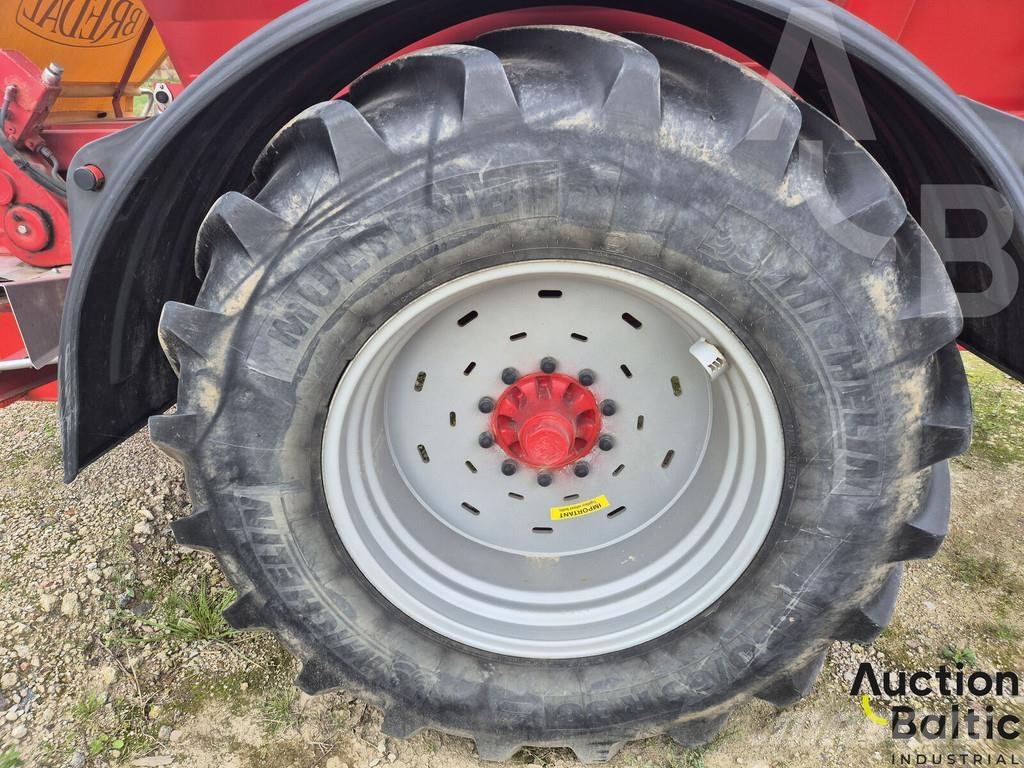 Bredal F10 Esparcidoras de minerales