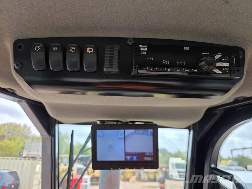 CAT D 5 K 2 LGP Buldozer sobre oruga