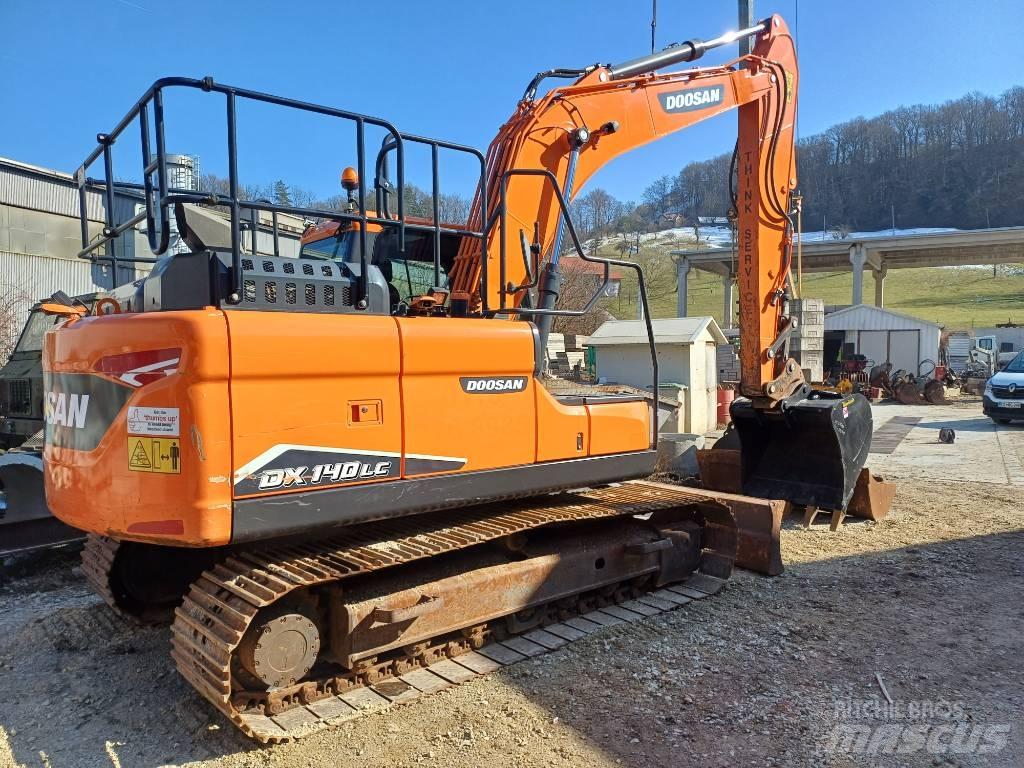 Doosan DX140LC-7 Excavadoras sobre orugas