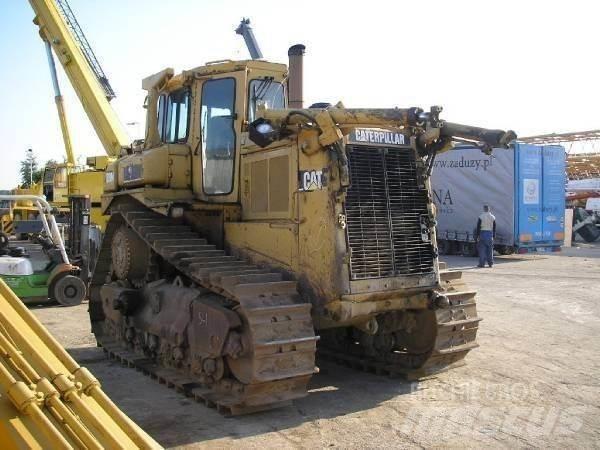 CAT D8N Buldozer sobre oruga