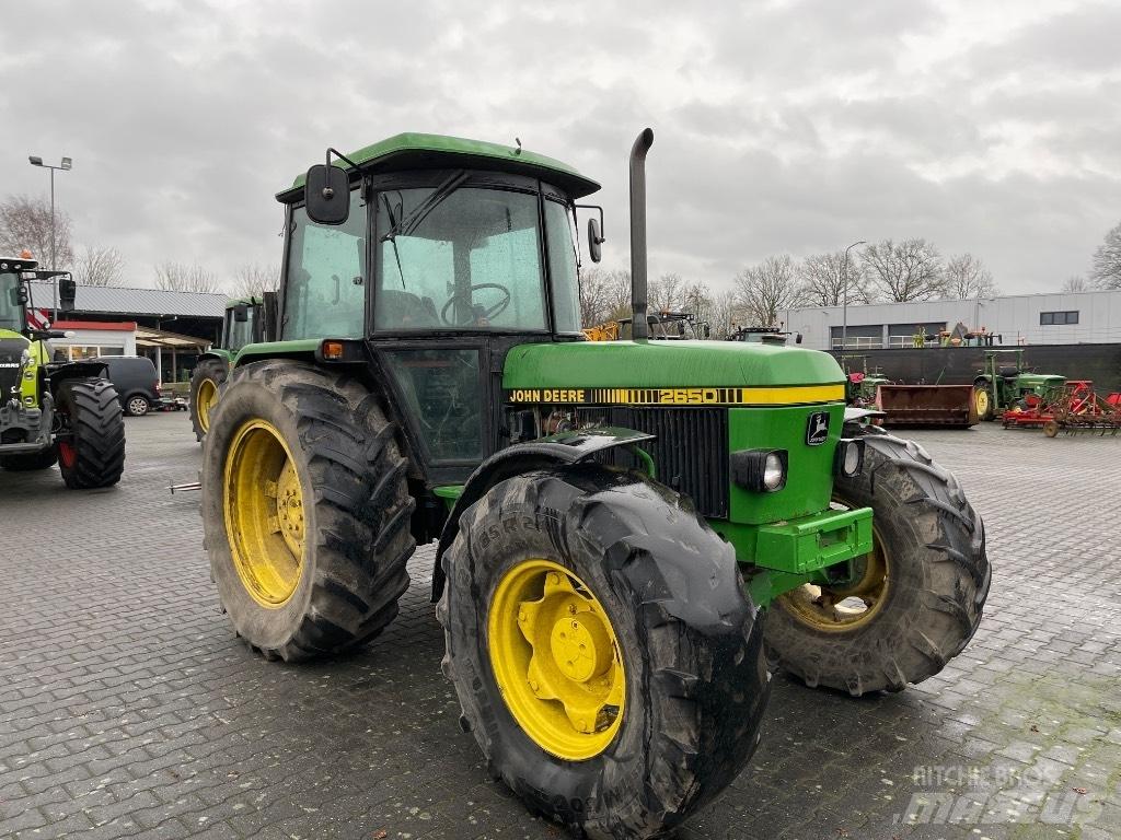 John Deere 2650 Tractores