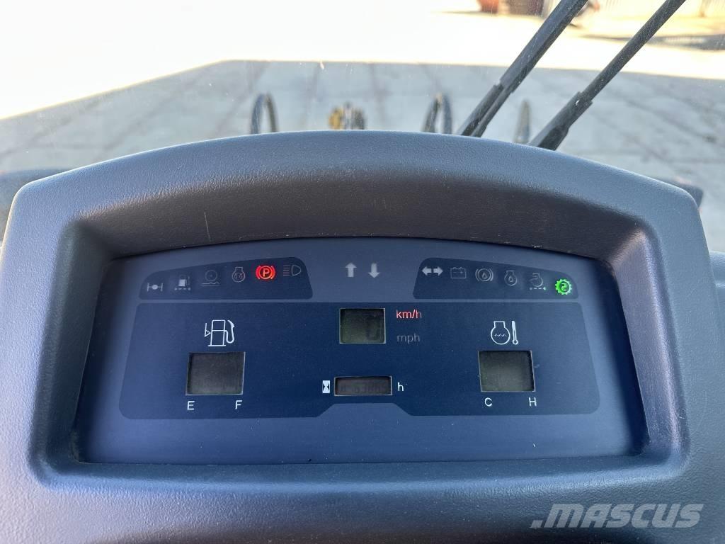 Komatsu WA 80-6 Cargadoras sobre ruedas