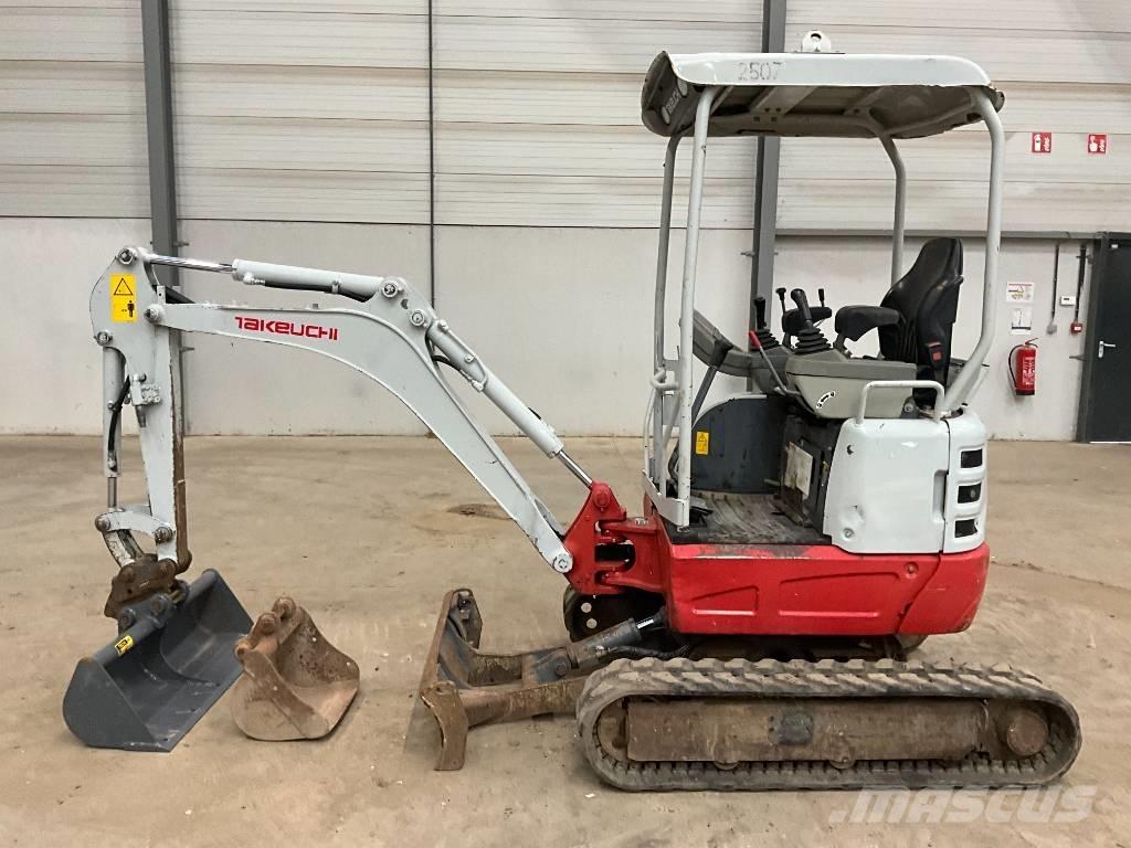 Takeuchi TB 215 R Miniexcavadoras
