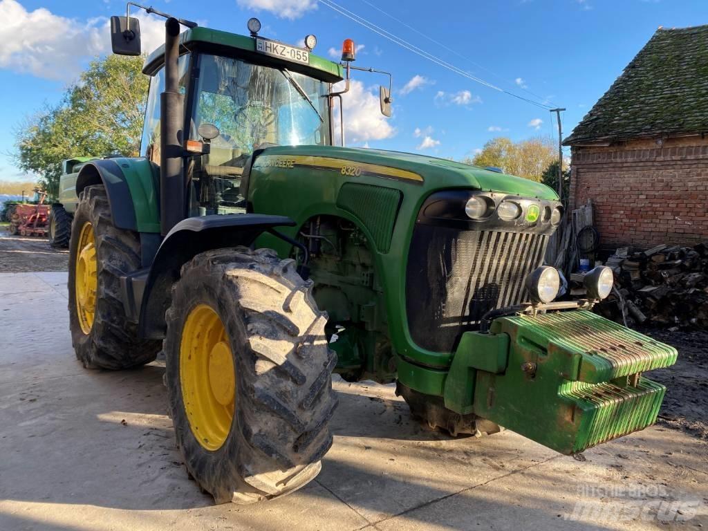 John Deere 8320 Tractores