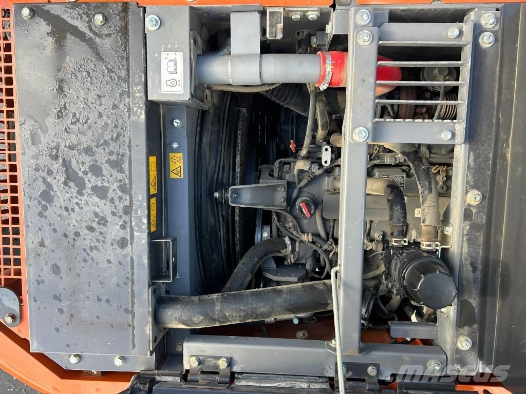 Hitachi ZX 130-6 Excavadoras sobre orugas