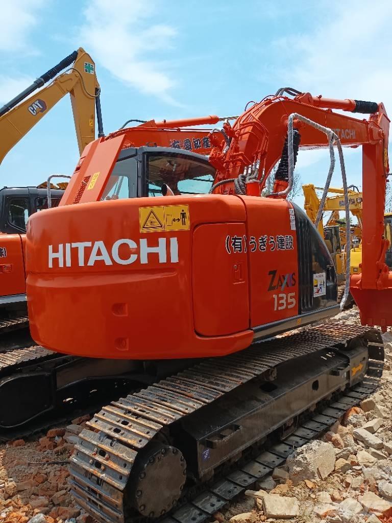 Hitachi ZX 135 Excavadoras sobre orugas