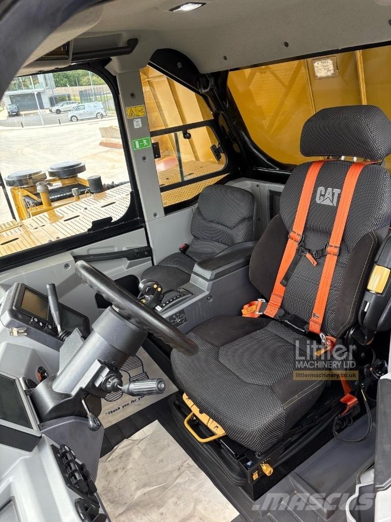 CAT 775 G Camiones de volteo rigidos