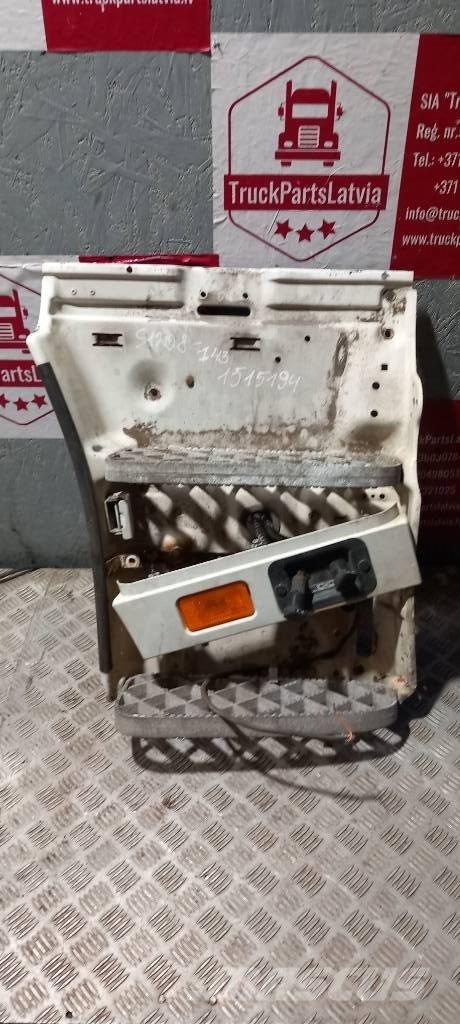 Scania 94 D.   1515194 Cabinas