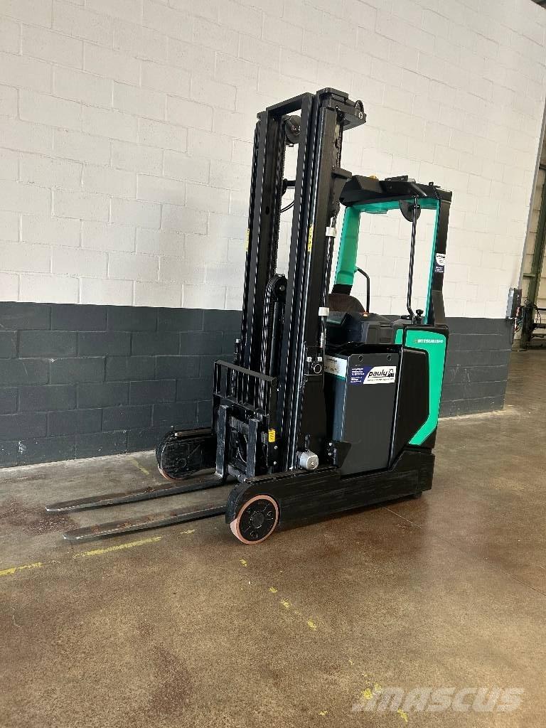 Mitsubishi RB 16N2C Montacargas de alcance de gran altura