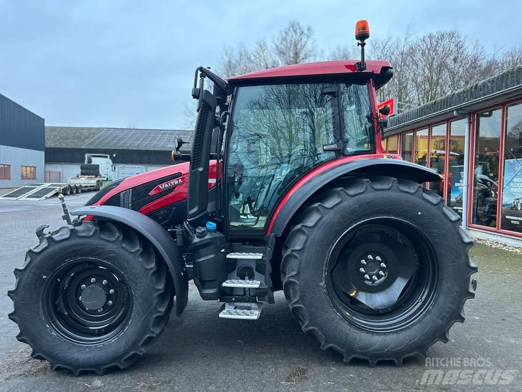 Valtra G125 Active Tractores