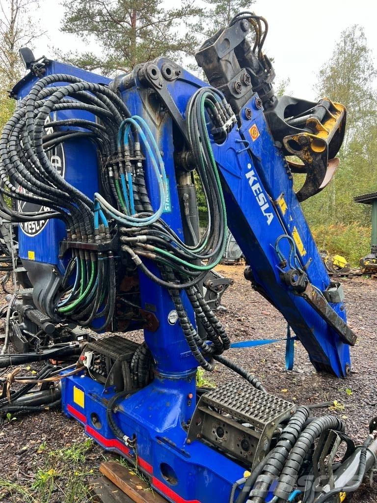 Kesla 2212 ZTF Grúas para madera