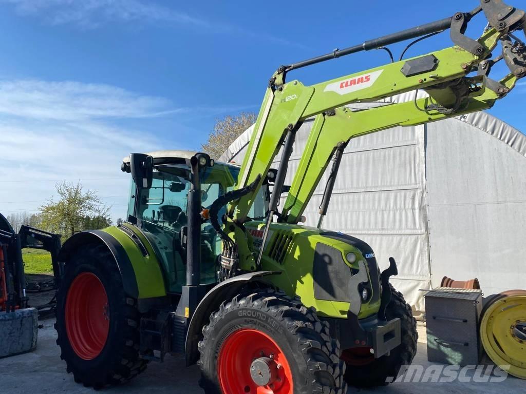 CLAAS Arion 440 Tractores