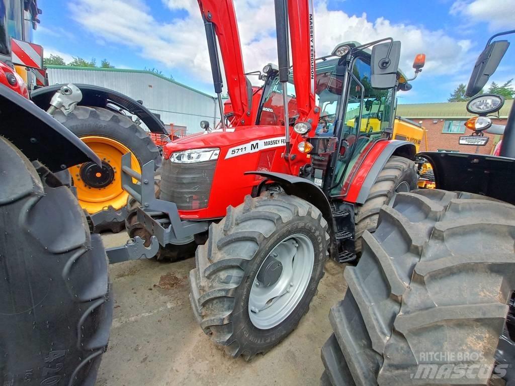 Massey Ferguson 5711 Tractores