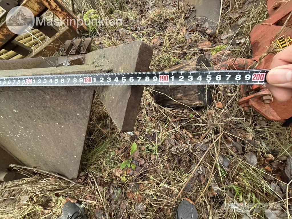 Hymas 474 Retrocargadoras