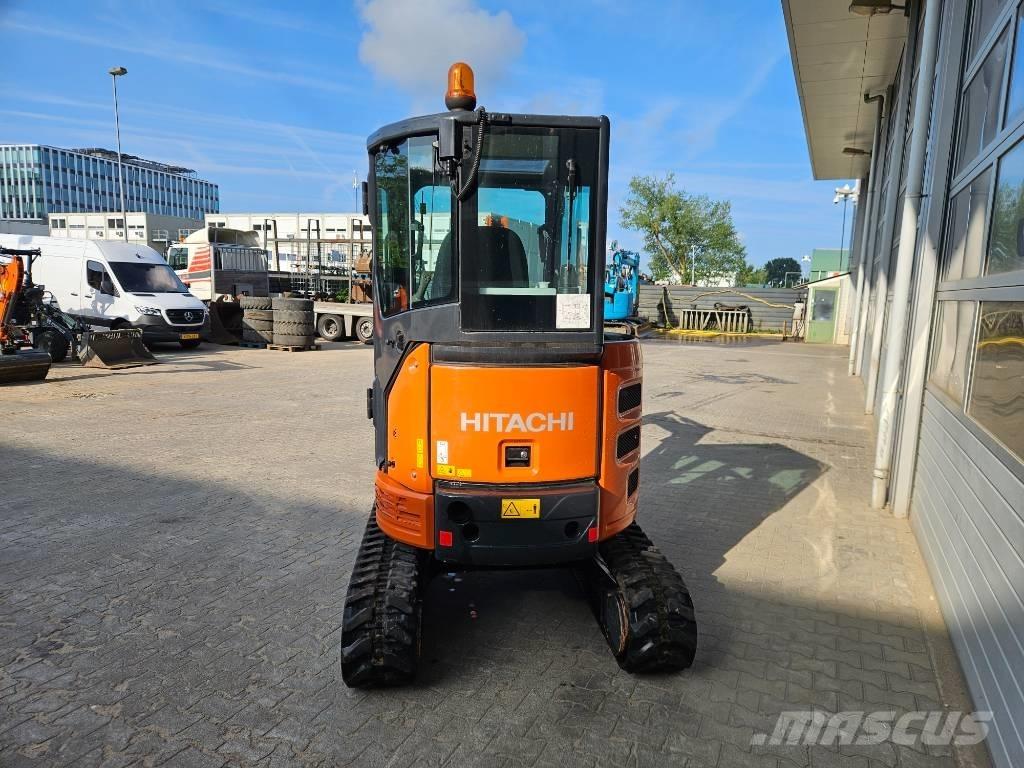 Hitachi ZX26U-6 Miniexcavadoras