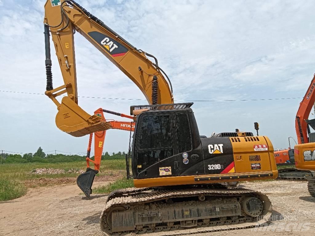 CAT 320D2 Excavadoras 7t - 12t