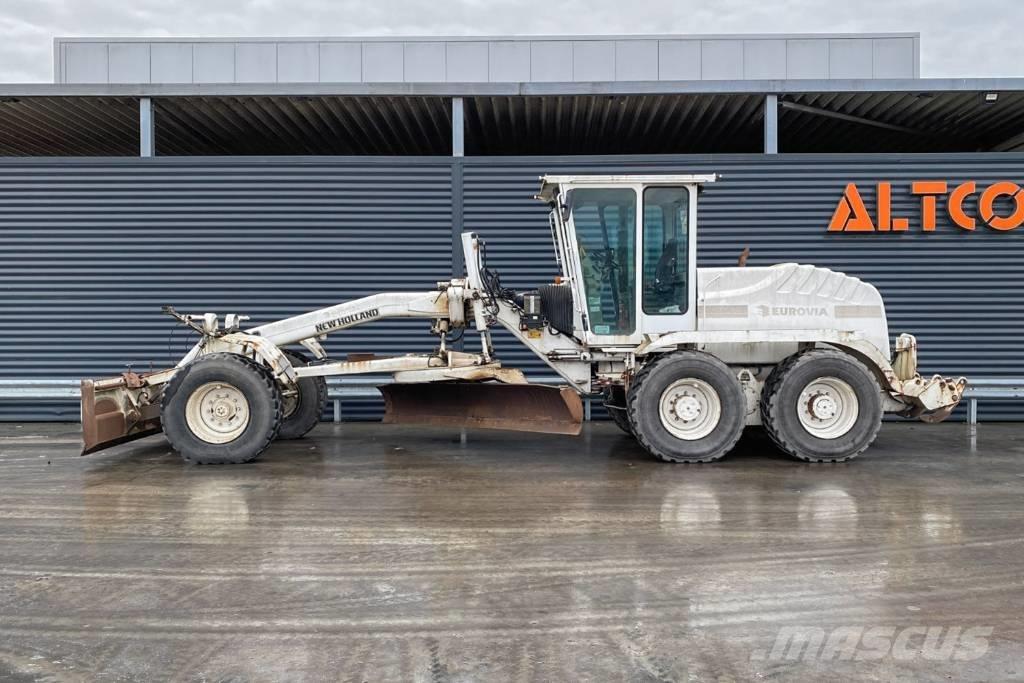 New Holland F156.6 Niveladoras